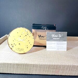 Cuate London Glow-To Highlighter